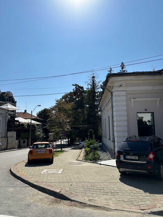 Persoana fizica !! vand casa Centru  !! 1160 Mp !! rate !!