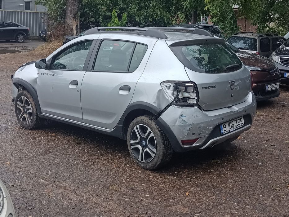 DACIA Sandero avariata
