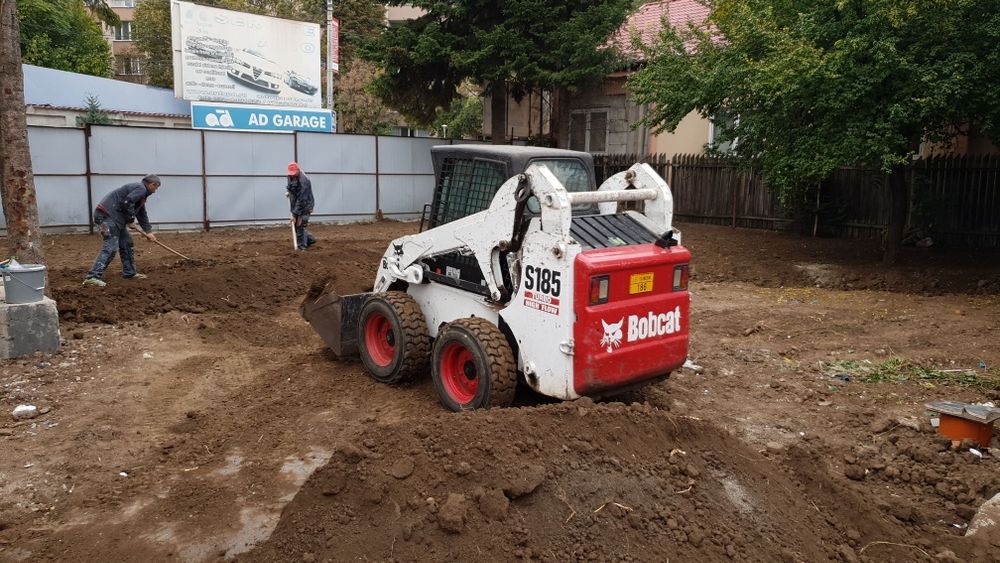 Inchiriez BOBCAT S 130 Bucuresti si Ilfov
