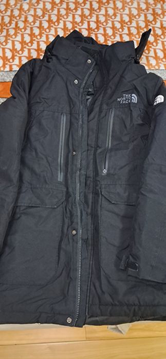 Продам зимнию куртку на мальчика