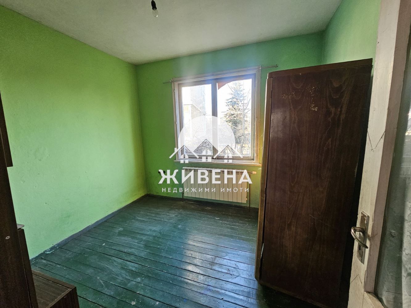 Къща в гр.Каспичан, площ 350 кв.м