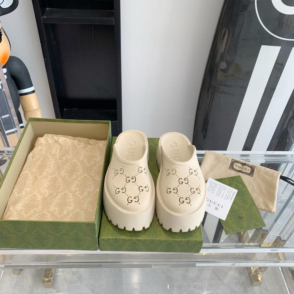 Papuci/Slapi Gucci Calitate Premium