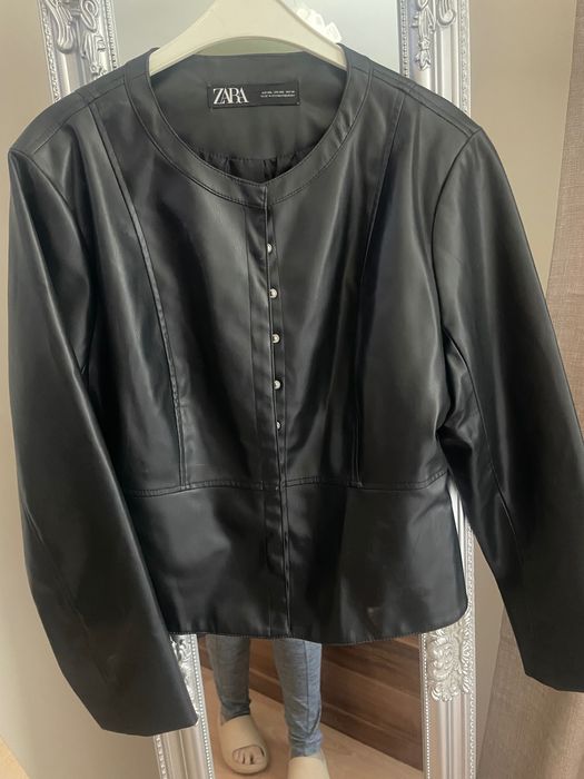 Дамско сако тип яке ZARA