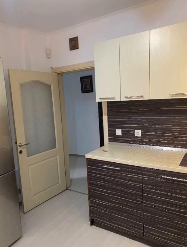 Дава се под наем Двустаен апартамент в София, Витоша - 56 кв.м за 700 € - Снимка #3