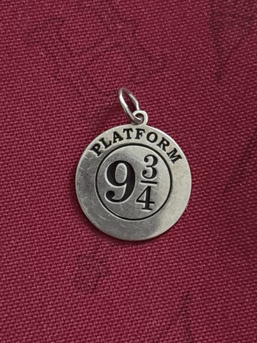 Шарм из гарри поттера 9 и 3/4