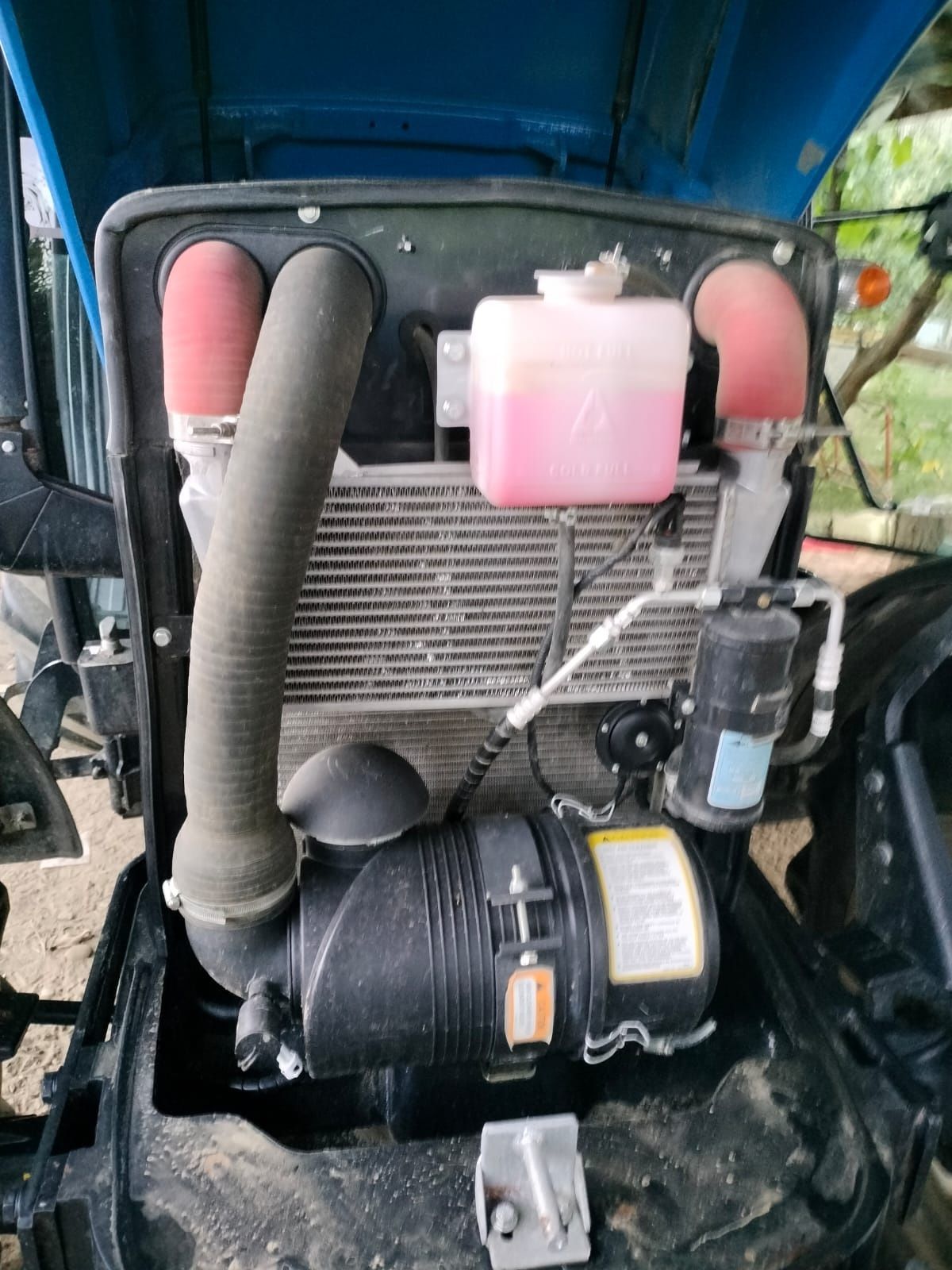 Vând tractor Solis 90 cp