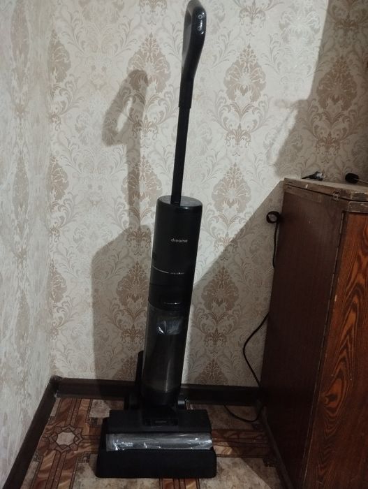 Baquvat moyishiy plesos sotiladi.narxi 200$. Original.