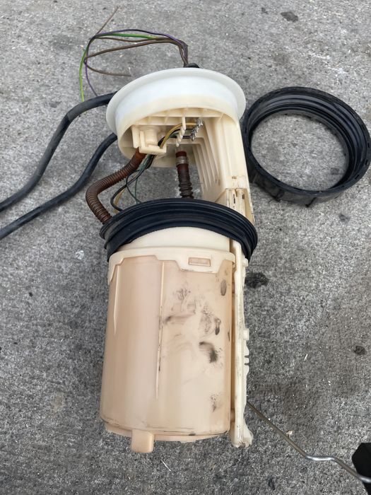 Pompa benzina / rezervor Volkswagen Passat B5 b5.5 facelift