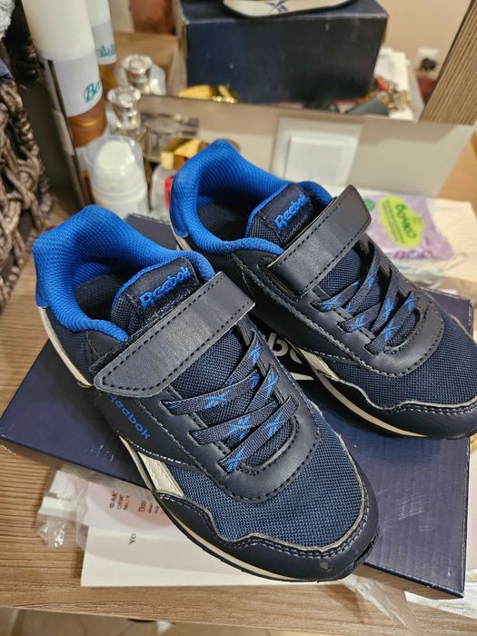 Продавам маратонки за момче Reebok, 29 номер