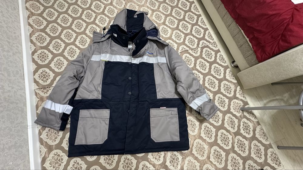 Продам спец одежду зимняя