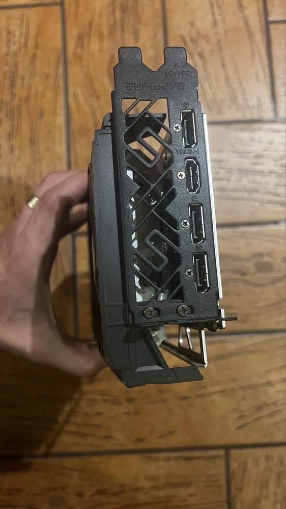 Saphire Nitro RX 5700xt