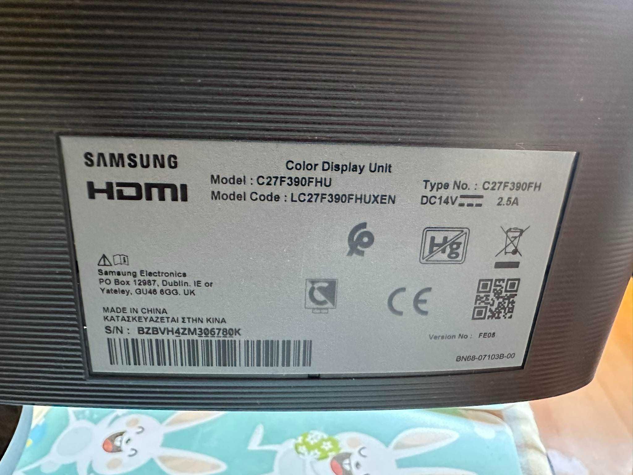 Извит Монитор Samsung 27" (68.58 cm) 1080p