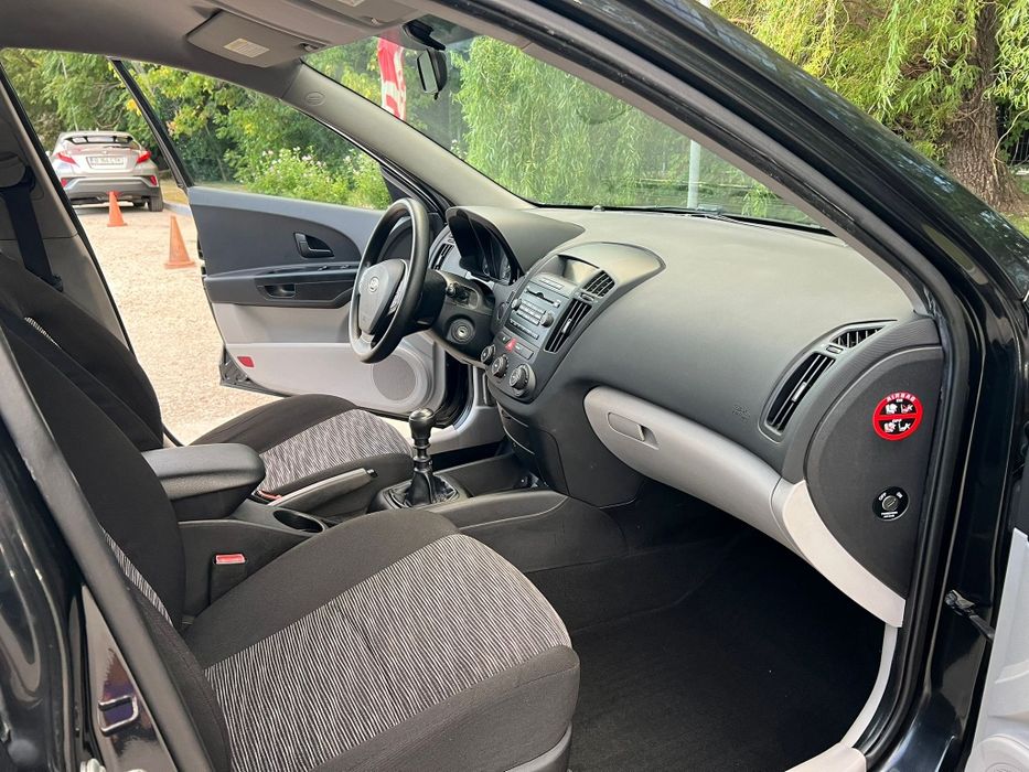 Kia Ceed 1.4 109cp Euro 4 An 2008