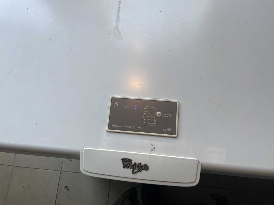 Lada frigorifica Whirlpool WH2010 A+E FO 6th sense