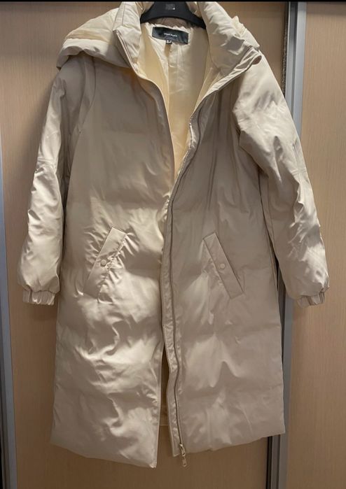 Vând geacă impermeabilă lungă