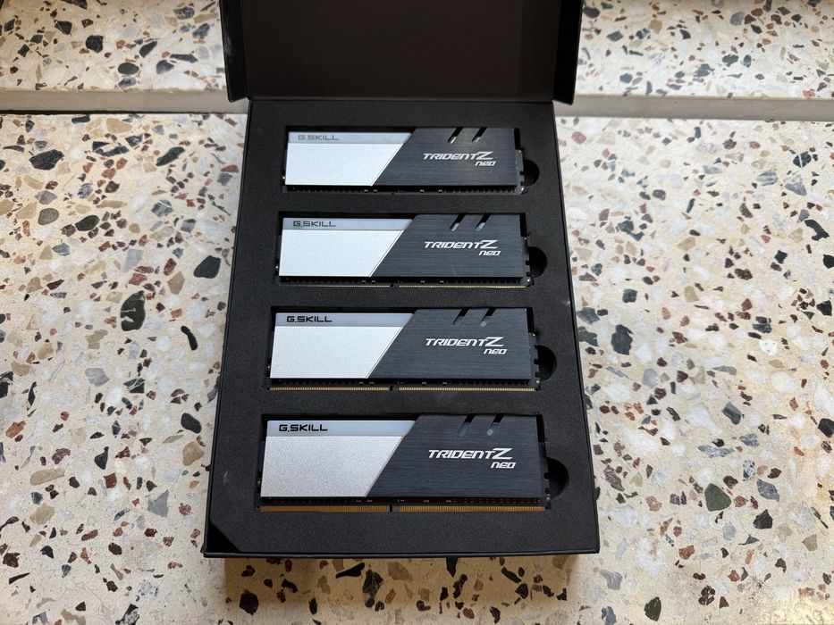 Memorie RAM G.Skill 256 GB 18CL DDR4