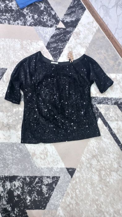 Продам красивую кофточку