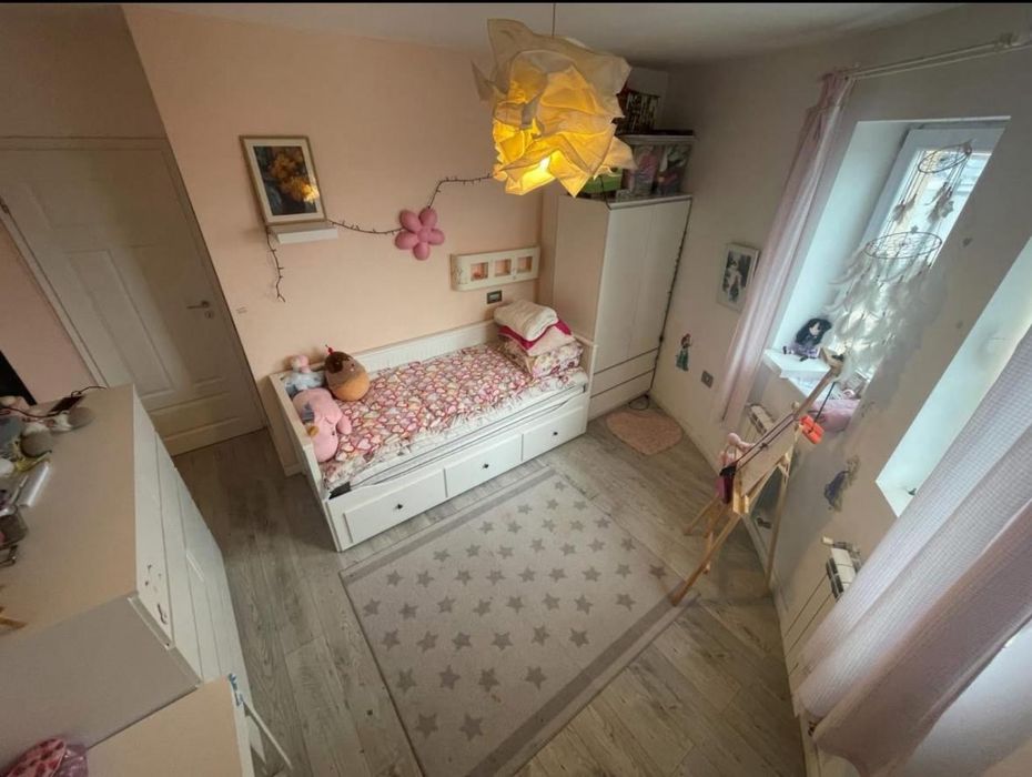 De inchiriat apartament 3 camere