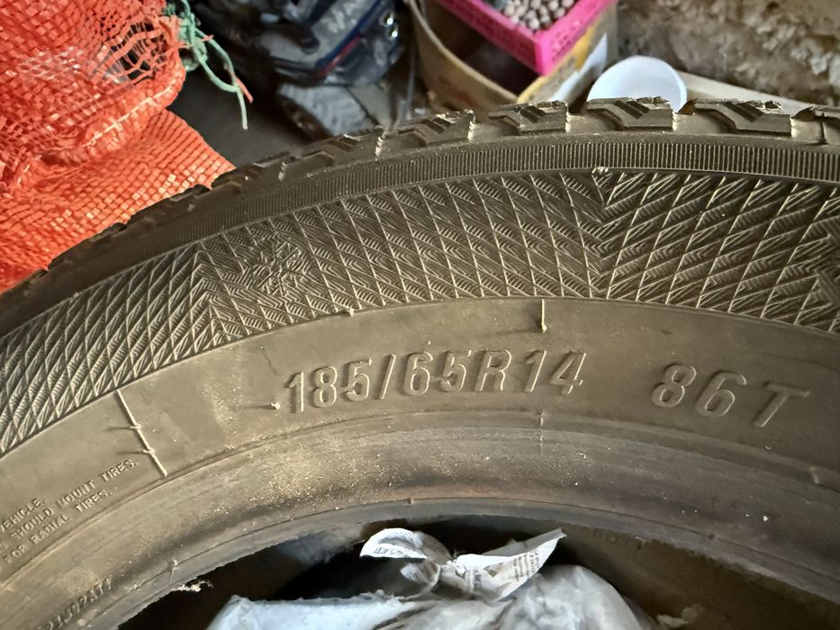 Зимные шины 14  в хорошем состоянии