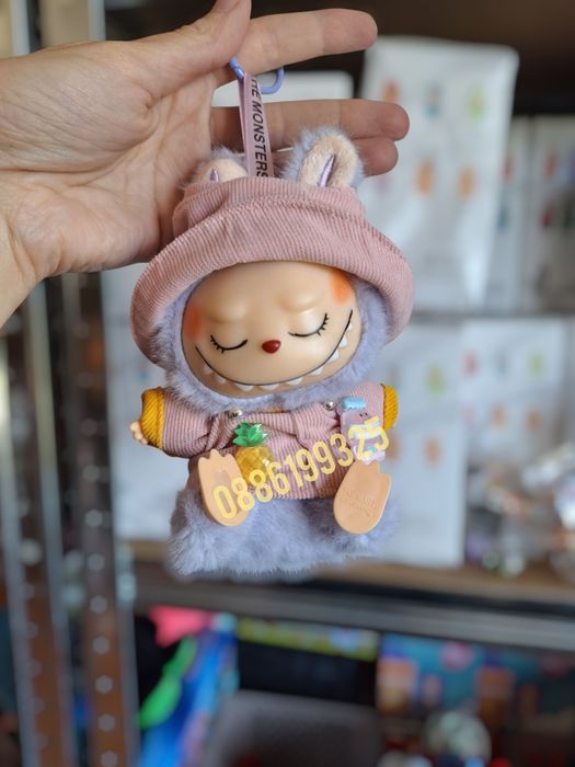 Розово Лабубу Labubu The Monsters Лимитирана серия с дрехи и аксесоари