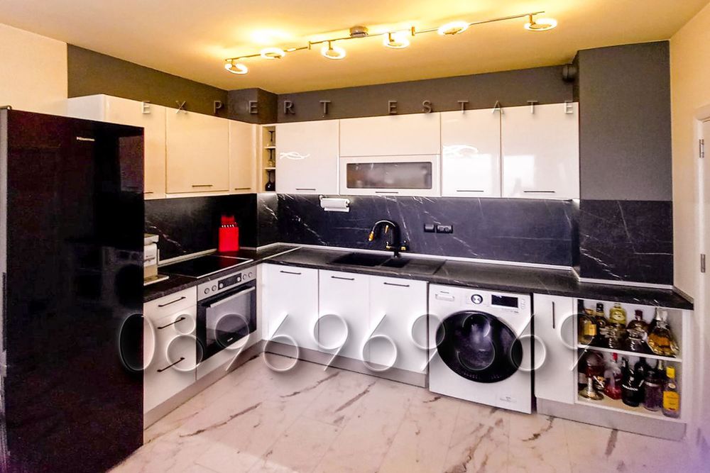 Продава се Двустаен апартамент в Варна, Гранд Мол Варна - 64 кв.м за 2655 €/кв.м - Снимка #2