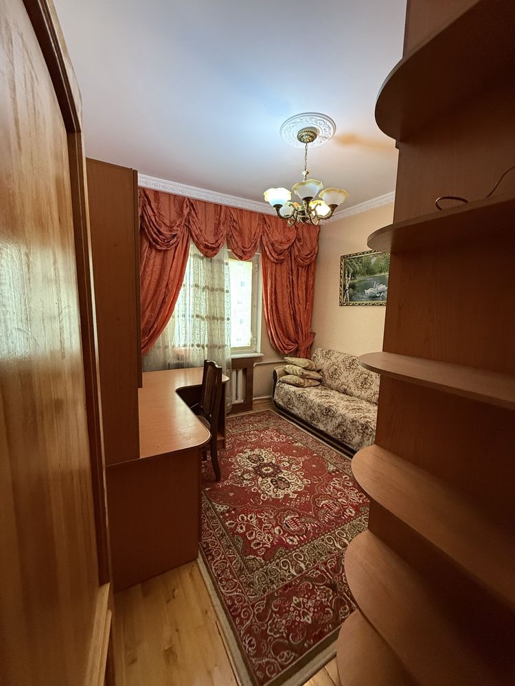 Продаётся кваримра своя Дустлик 2