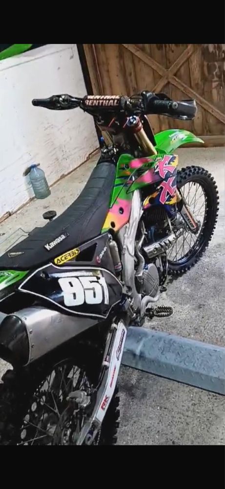 Vând Kawasaki kxf 250