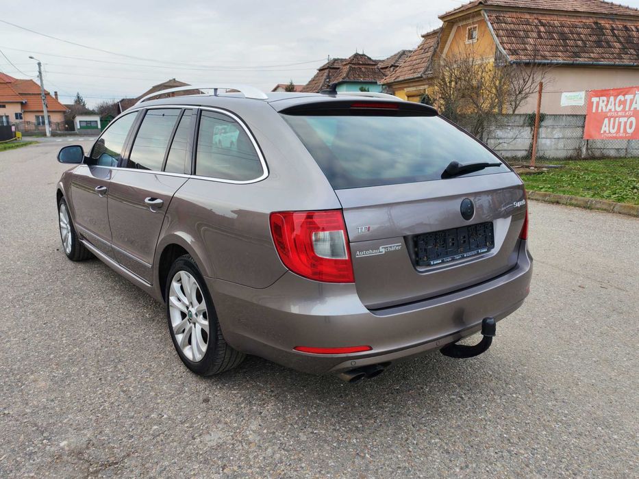 Skoda Superb 2.0 TDI, 140 CP, Climatronic, Navi, Euro 5, Germania