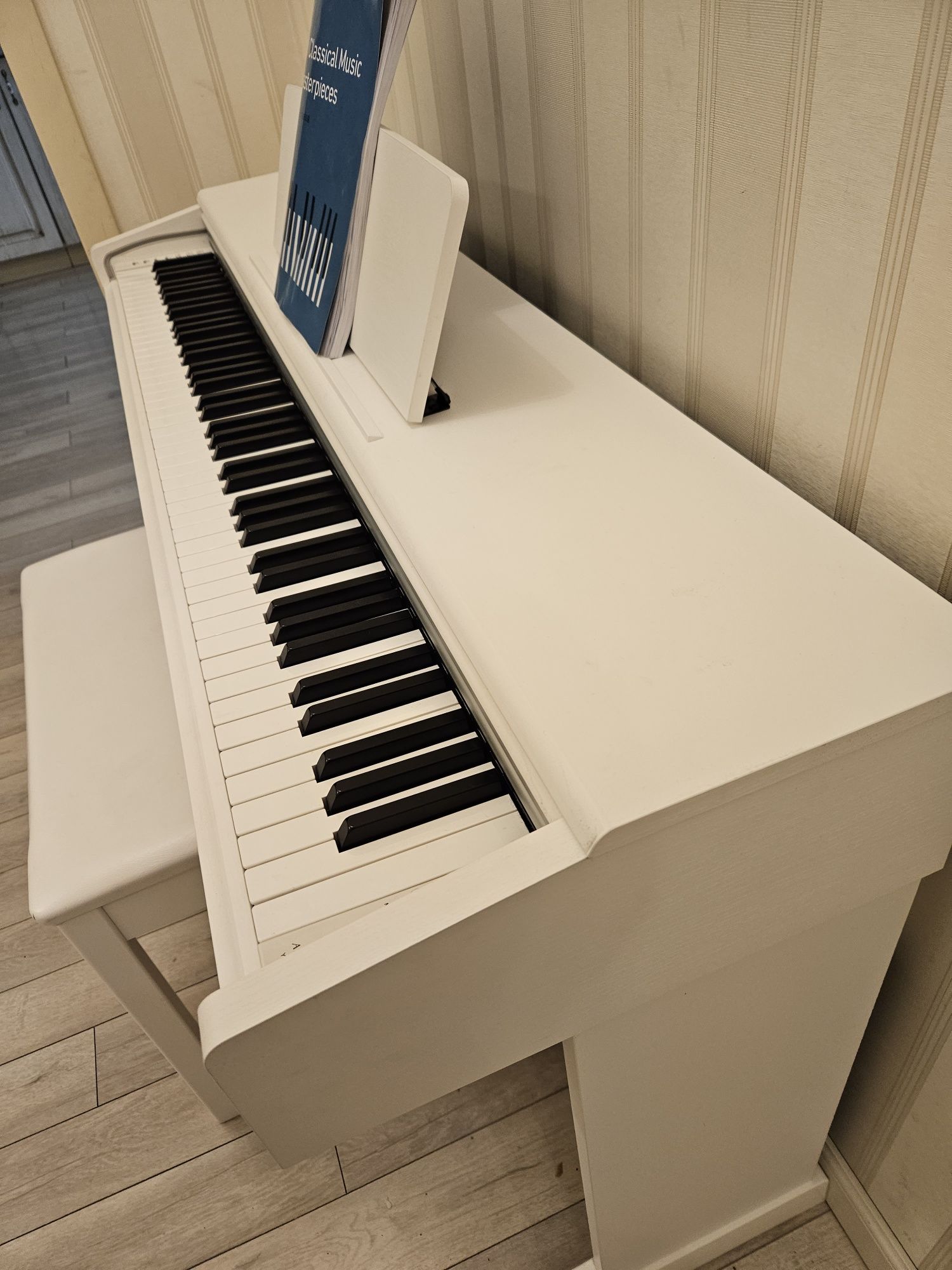 Электронное фортепиано Yamaha