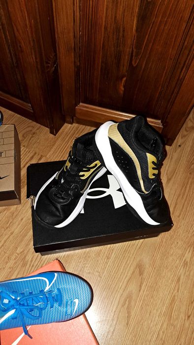 Детски обувки UNDER ARMOUR