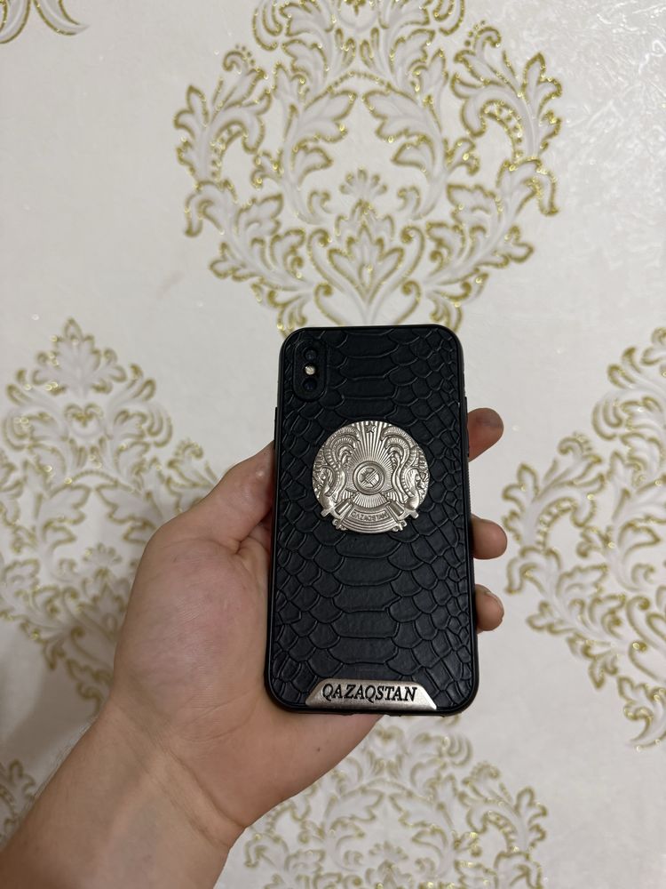 Айфон X продается