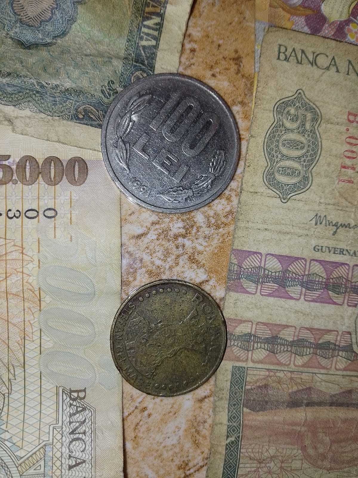 Monede si bancnote vechi