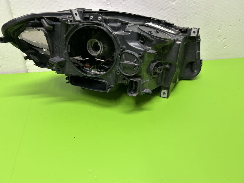 Far faruri bmw F10 F11 bi xenon stanga 2009-2013