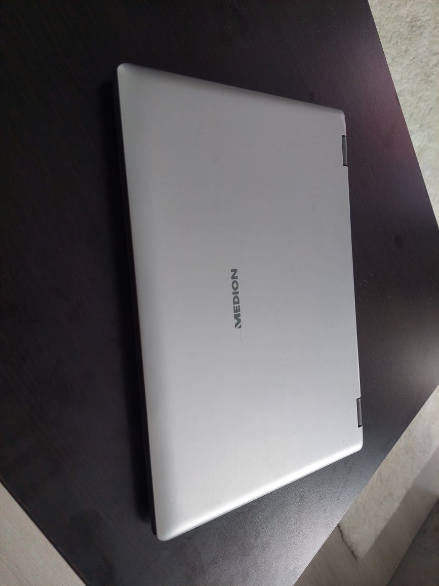 Laptop  Medion akoya