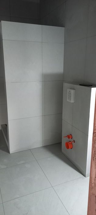 Укладка кафеля и ламината