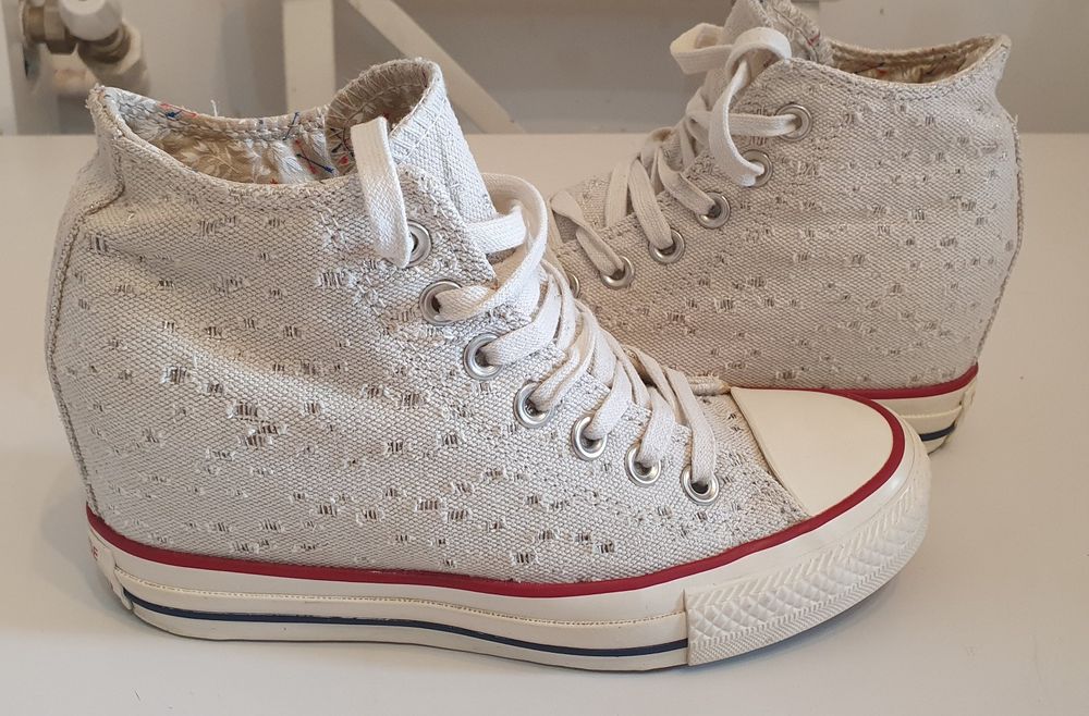 Converse cu platforma mas 37