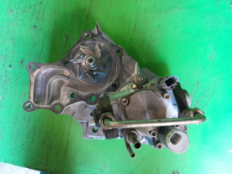 Горивна помпа за Toyota Corolla Verso 2005г