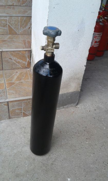 Tub CO2  cu verificare in termen