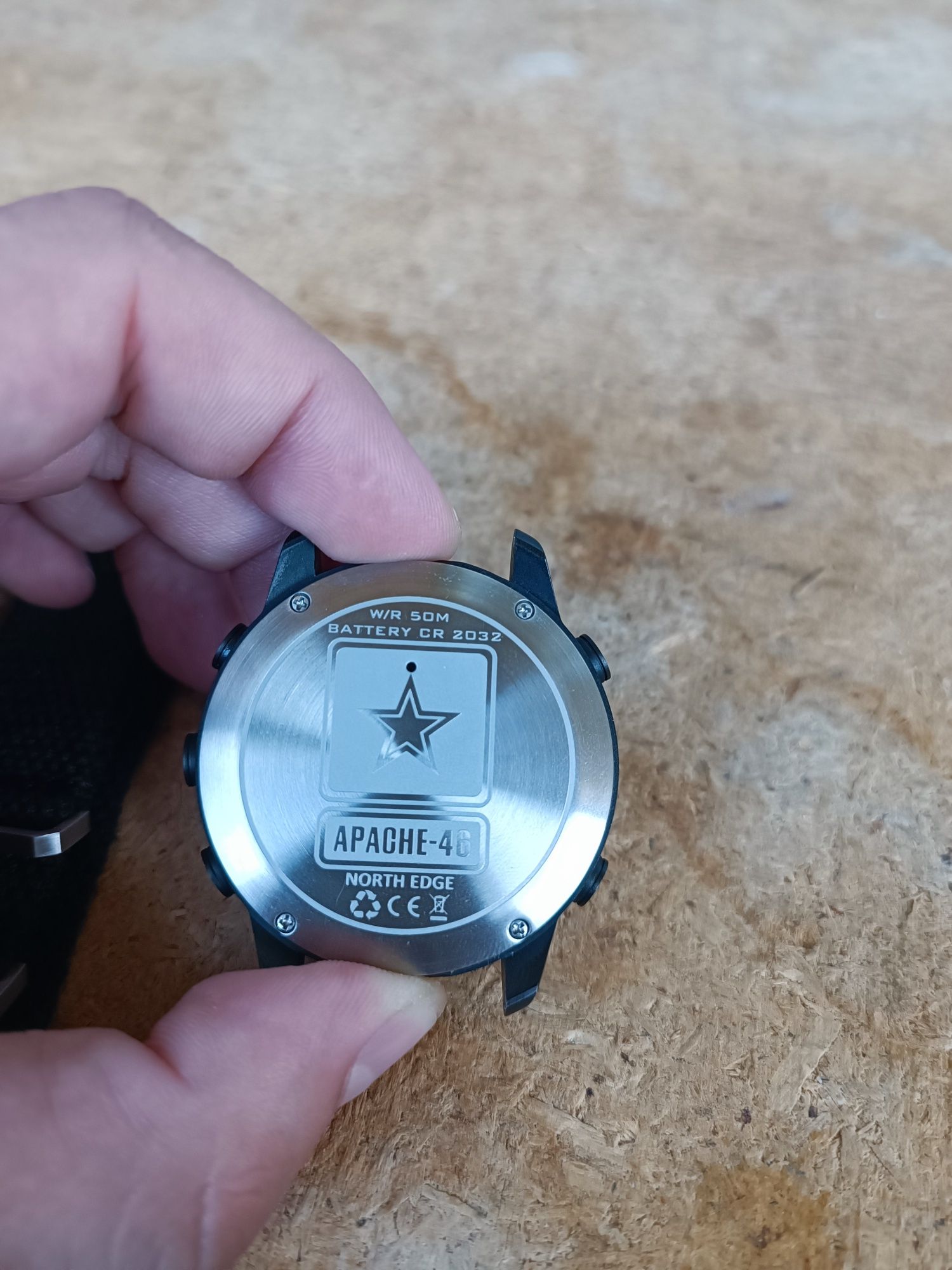 North Edge Apache 46mm
