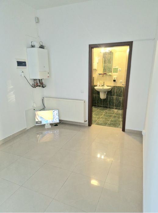 Inchiriez spatiu comercial
