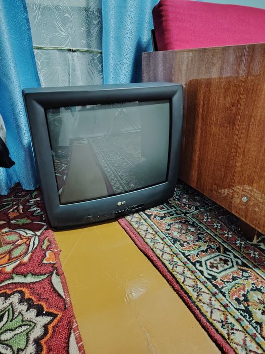 Продам   телевизор