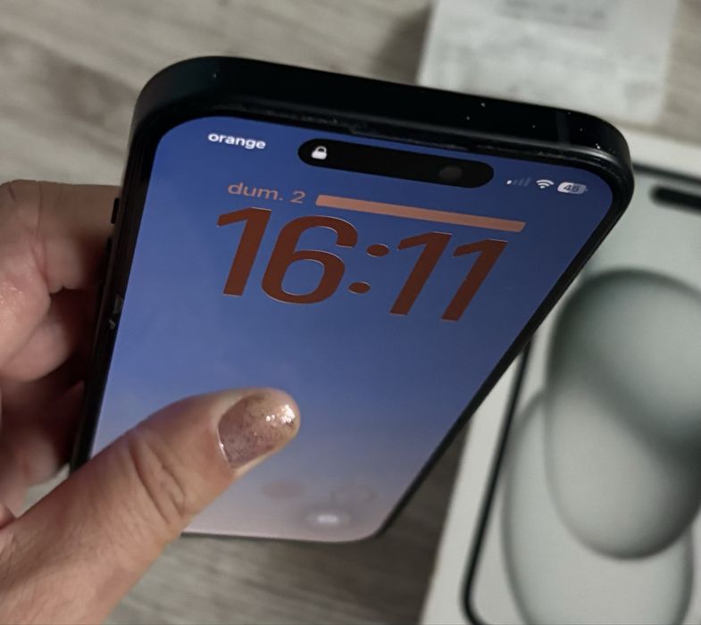 Vand iphone 15 black 128gb