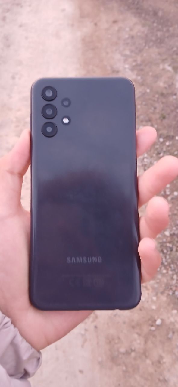 Samsung A13 sotiladi