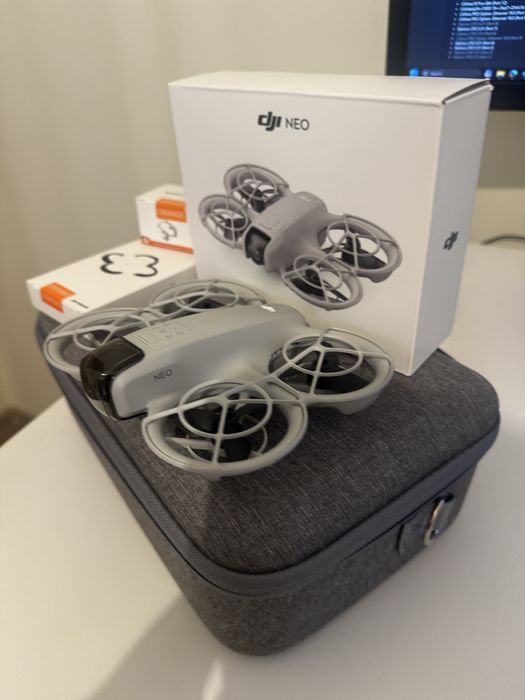 Drona Dji Neo - in granatie