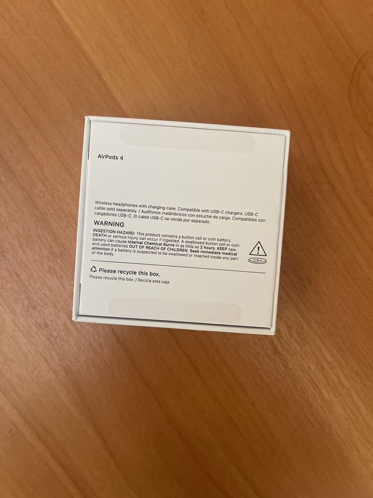 Продаю AirPods 4