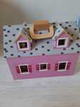 Дървена къща с обзавеждане Melissa and Doug