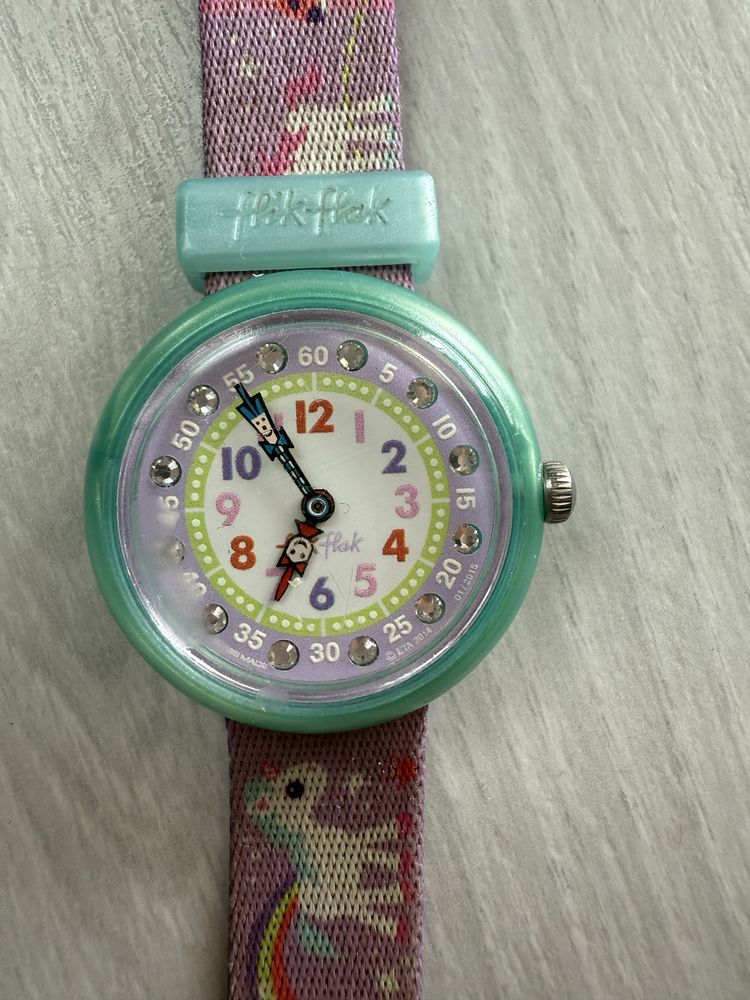 Детски часовник swatch