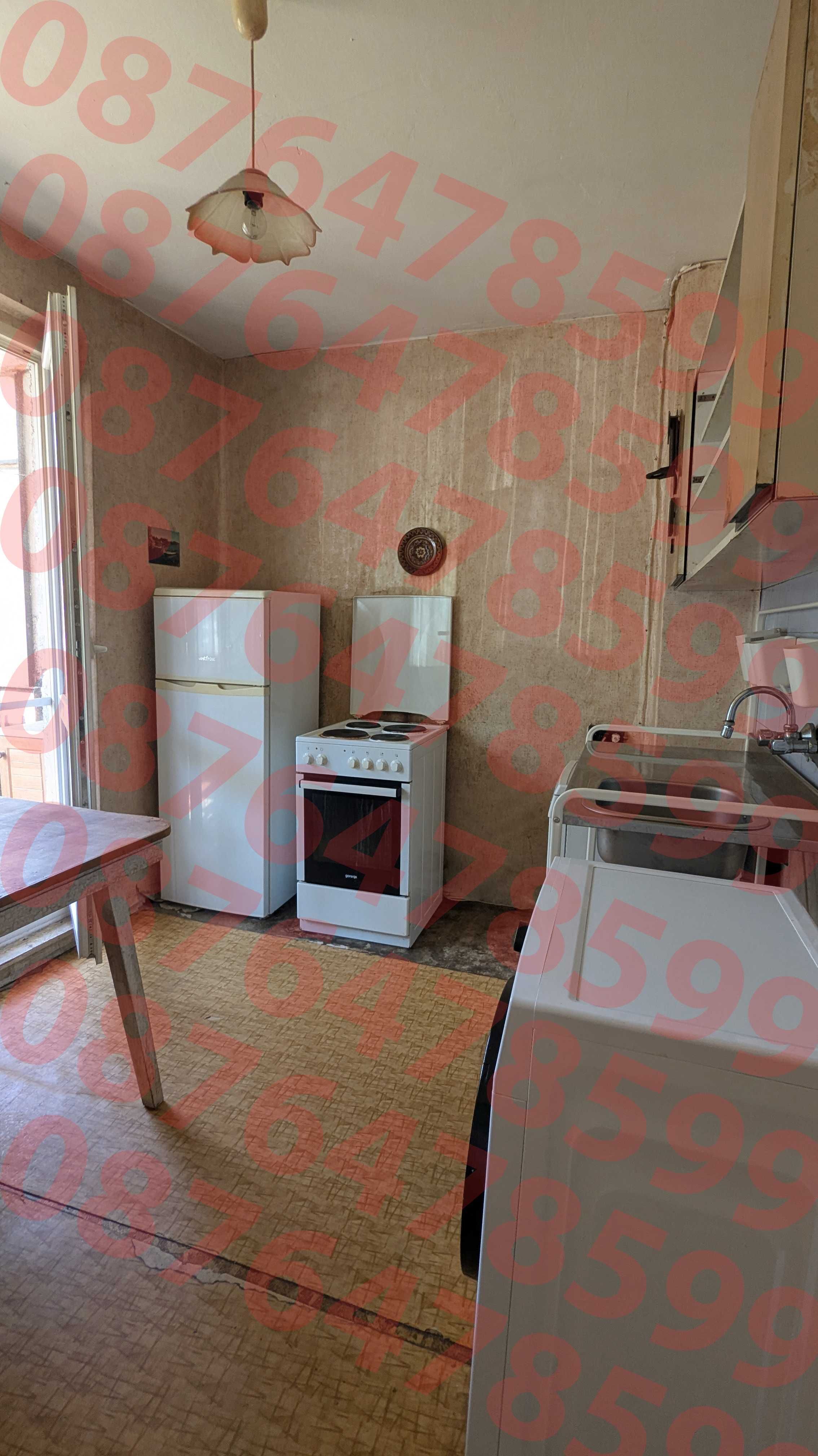 Тристаен апартамент в кв. Разсадника