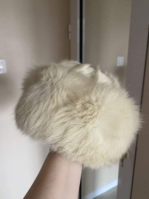 Caciula + guler vulpe polara in stare excelenta