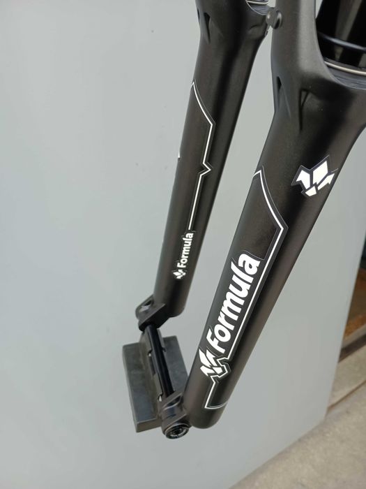 Вилка Формула ThirtyFive 29/140мм 27,5" Air 160mm 15x100 mm Tapered